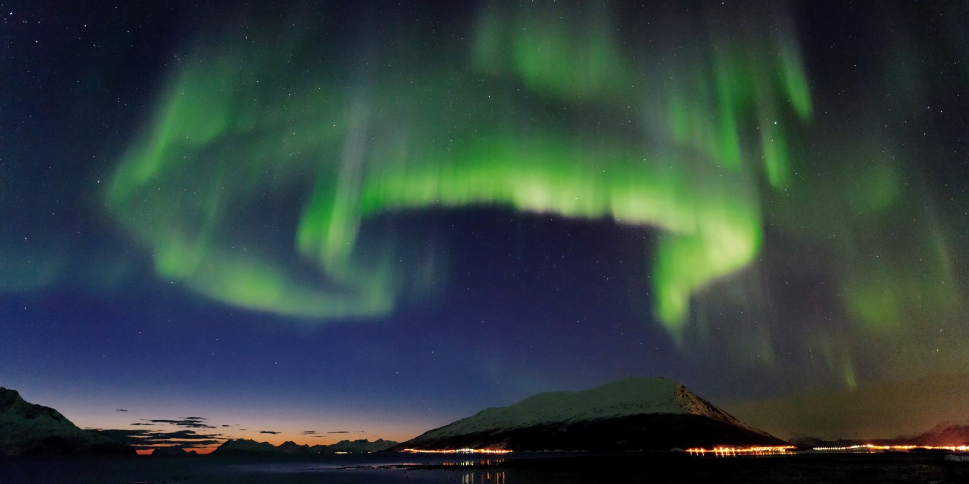Experience the Northern Lights with Hurtigruten